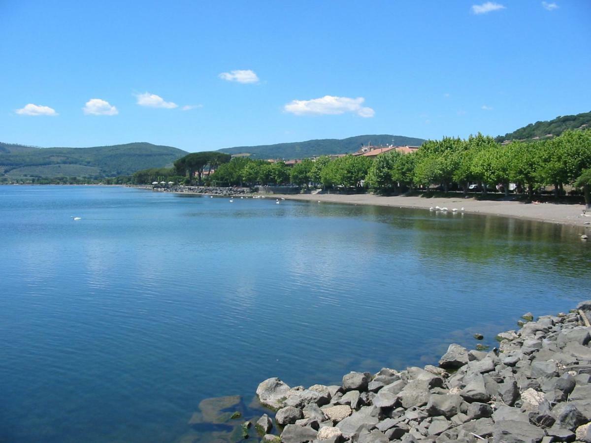 La rosa sul lago Villa Trevignano Romano Exterior foto